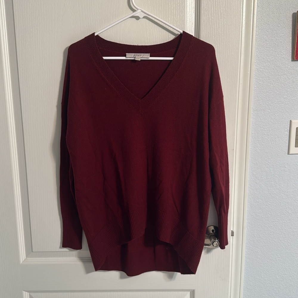 Like New! Loft Women's Tunic Burgundy V-Neck Sweater - XS